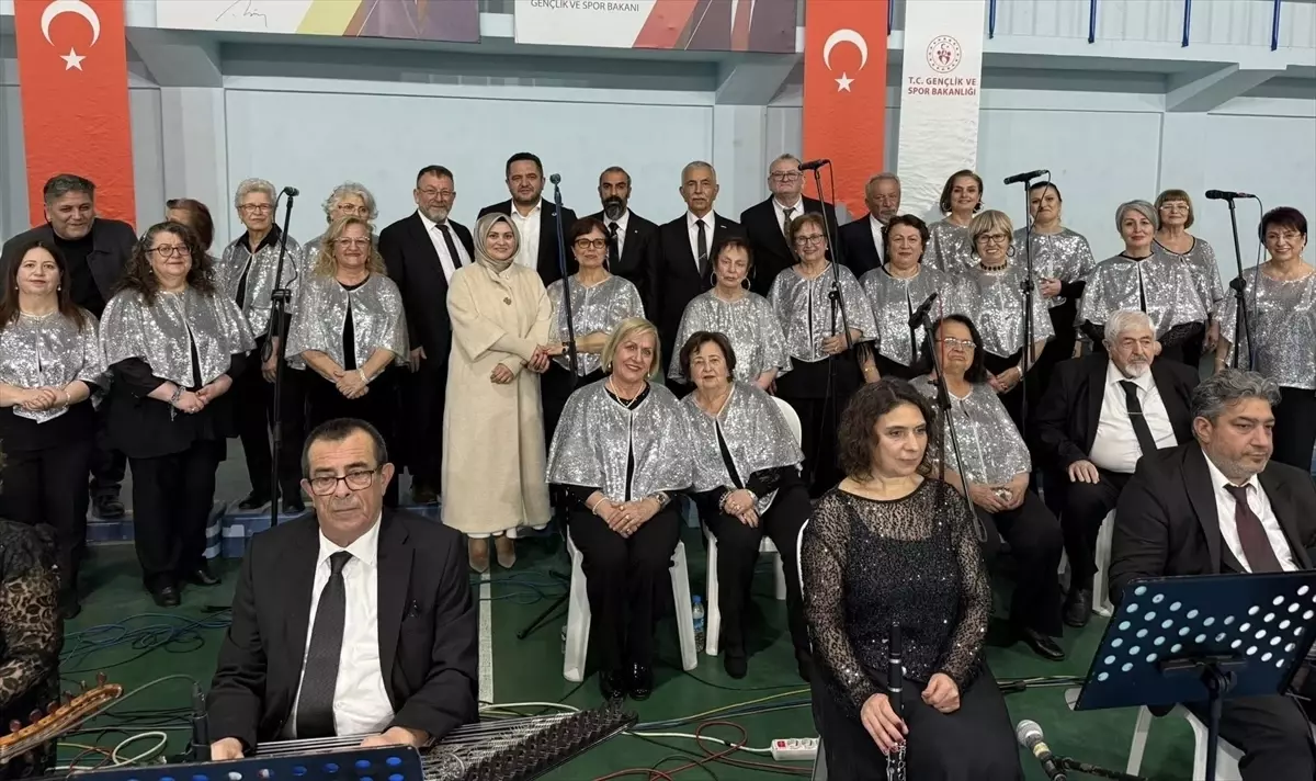 Durağan'da Türk Halk Müziği konseri düzenlendi