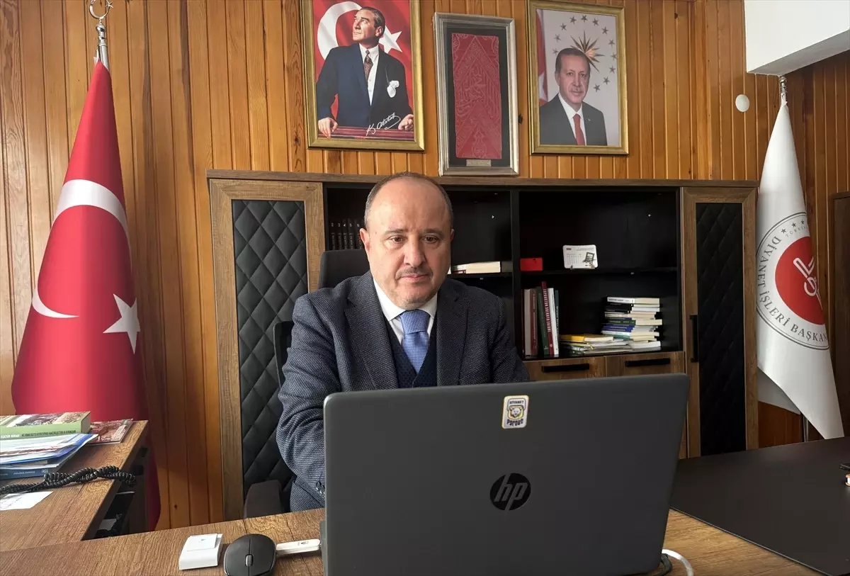 Edirne Müftüsü Aksu, AA'nın "Yılın Kareleri" oylamasına katıldı