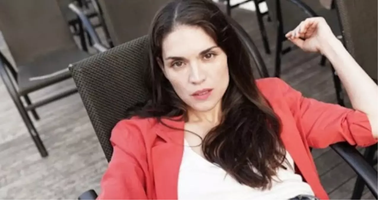 Emine Meyrem Karamemet kimdir? Ayrılık Da Sevdaya Dahil Afife kaç yaşında, nereli? Emine Meyrem evli mi?