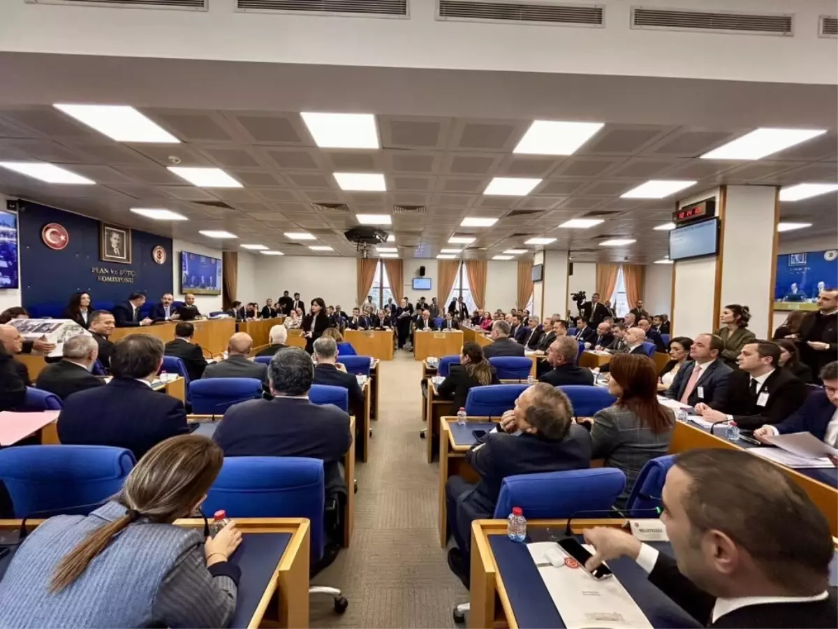 En düşük emekli aylığı teklifi, TBMM Plan ve Bütçe Komisyonu'nda