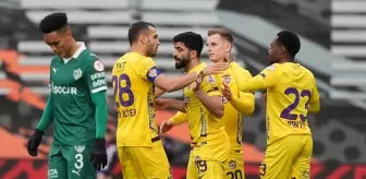 Eyüpspor, Iğdır FK'yi geriden gelip Umut Bozok'la yendi