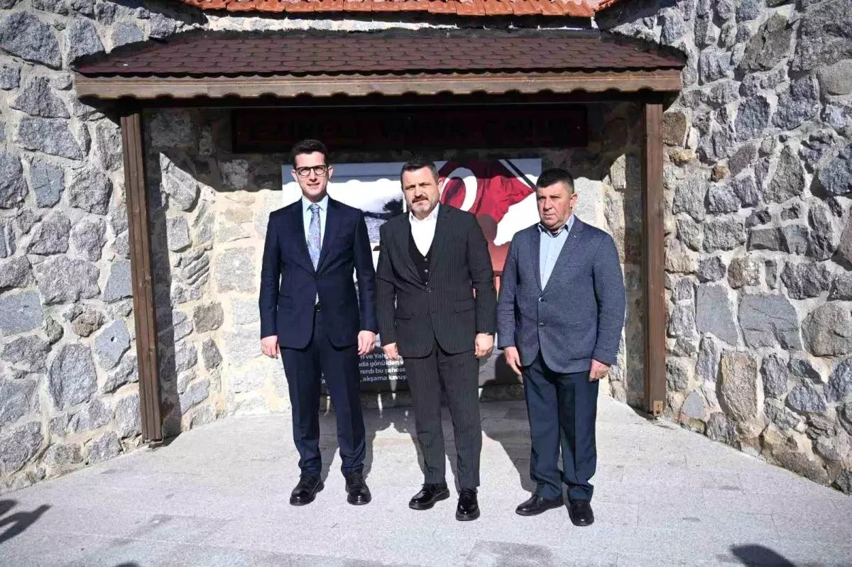 Ezineli Yahya Çavuş'un hiperrealist heykeli müzede sergilenmeye başlandı