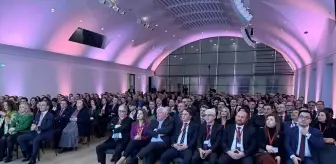 Hollanda'nın başkenti Amsterdam'da 'Türkiye-Hollanda İş Platformu' kuruldu