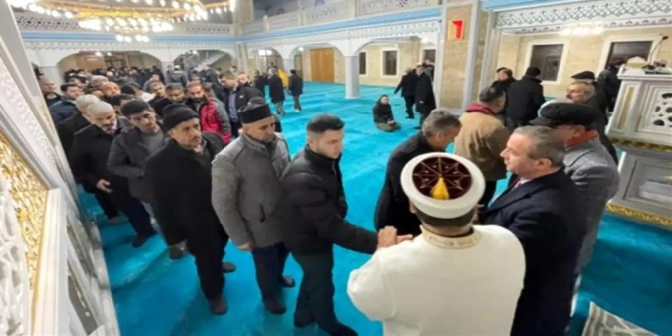 Miraç Kandili Hakkari'de idrak edildi