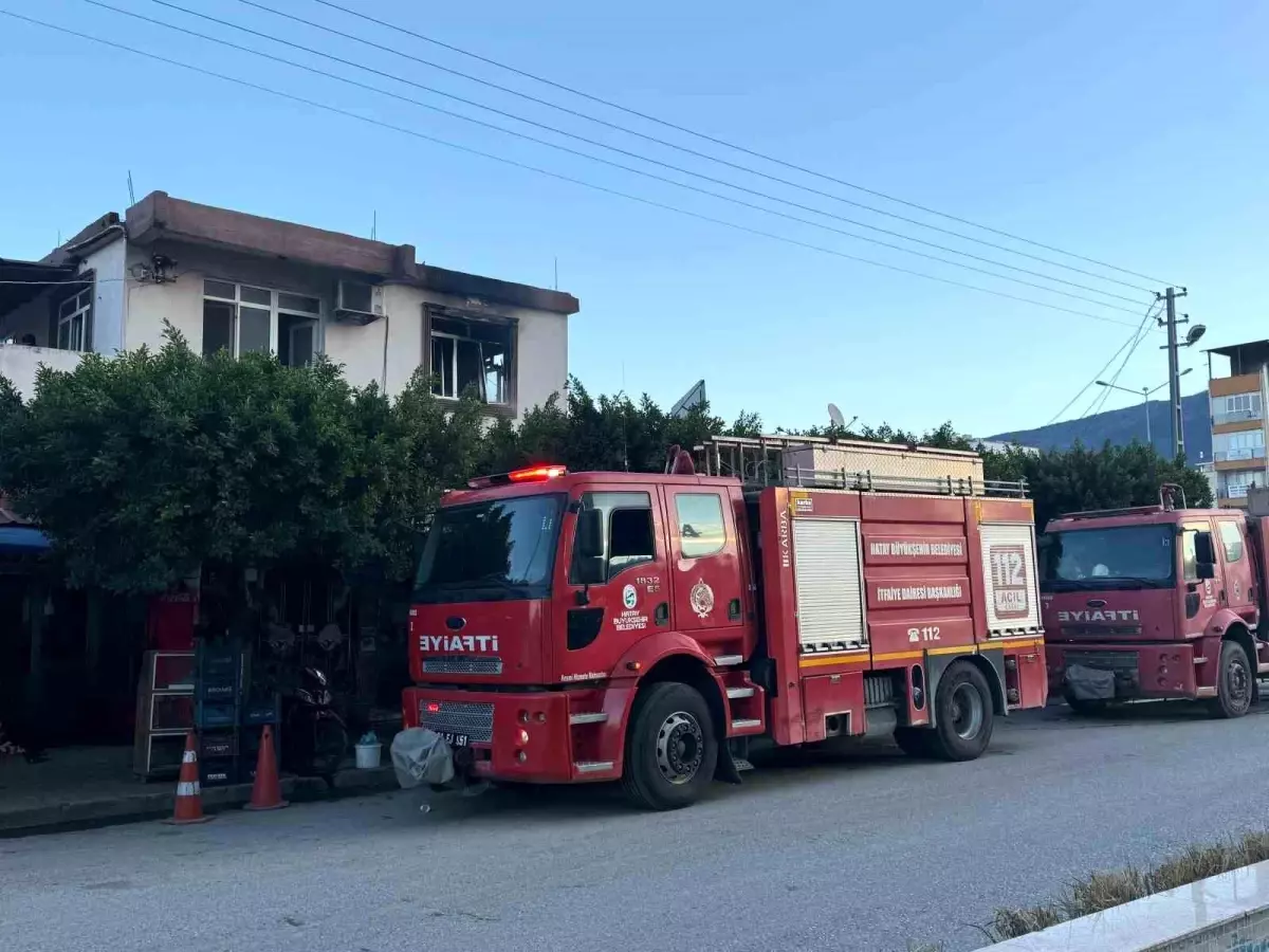 Müstakil ev alevlere teslim oldu