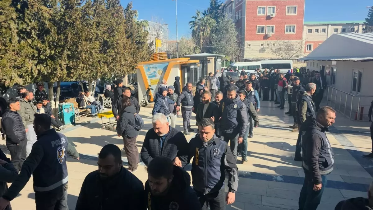 Şanlıurfa'da yasa dışı bahis operasyonunda 28 şüpheli adliyede