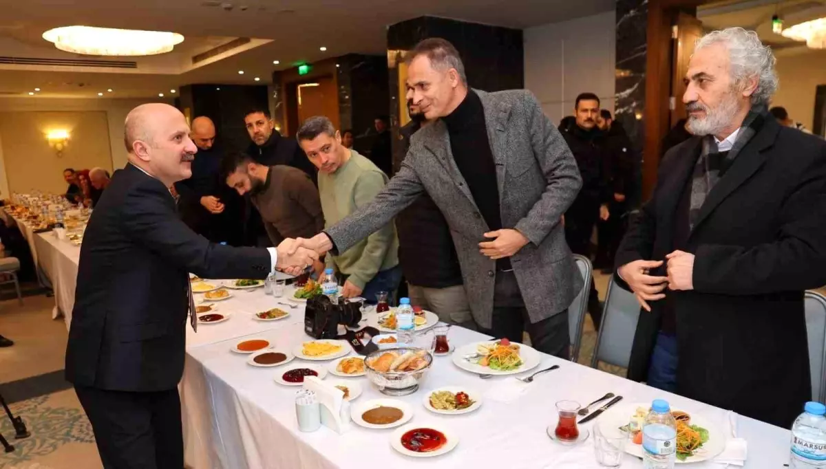 Vali Osman Varol, basın mensuplarıyla bir araya geldi