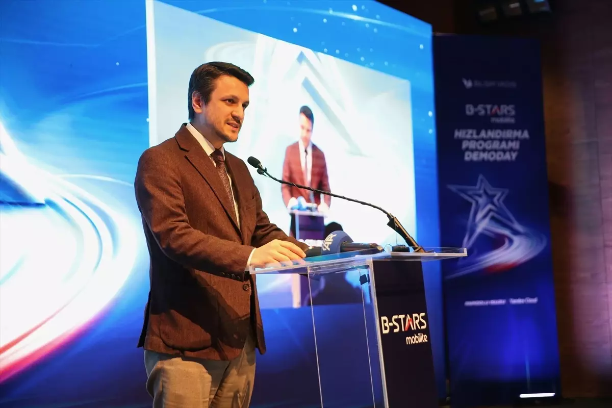 Yapay zeka girişimcileri ve yatırımcılar, Bilişim Vadisi'ndeki "B-Stars AI Hızlandırma Programı"nda buluştu