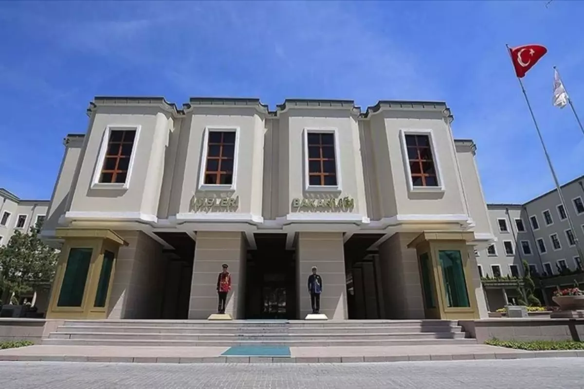 16 mülki idare amiri birinci sınıf mülki idare amirliğine yükseltildi