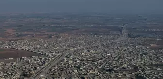 AA, Suriye'de terör örgütü YPG/SDG'nin işgali altındaki Deyr Hafir'i havadan görüntüledi