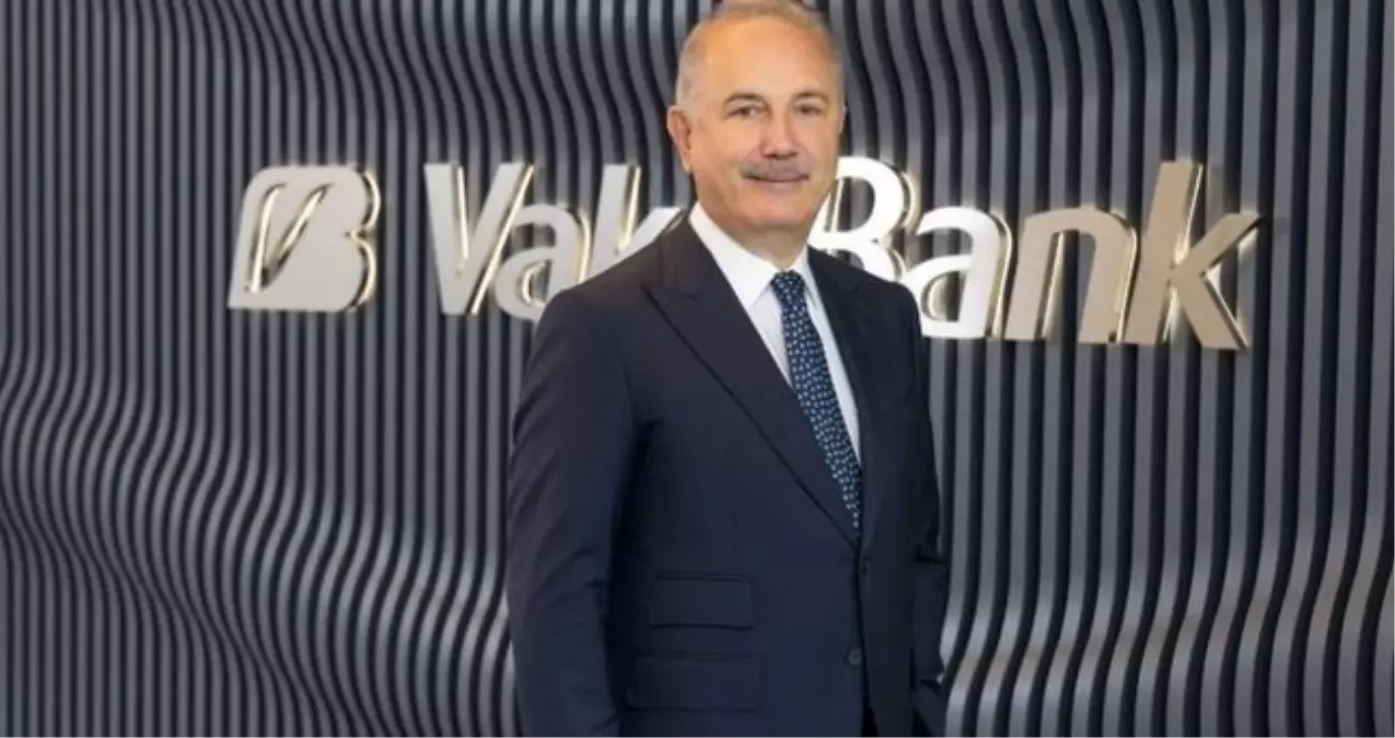 Abdi Serdar Üstünsalih kimdir, kaç yaşında, nereli? Vakıfbank Genel Müdürü Abdi Serdar Üstünsalih evli mi,...