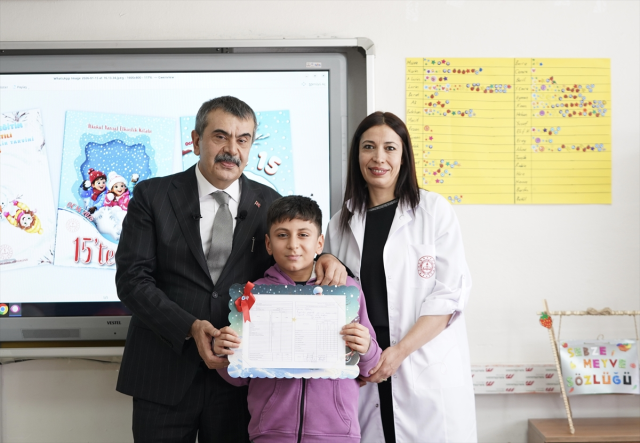 ara tatiller kalkiyor mu bakan tekin 19469235 4390 m