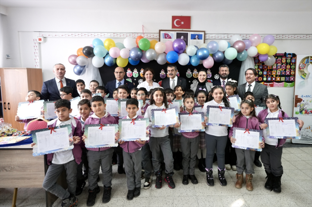 ara tatiller kalkiyor mu bakan tekin 19469235 5240 m