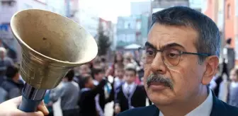 Ara tatiller kalkıyor mu? Bakan Tekin, milyonlarca öğrenciyi ilgilendiren konuya açıklık getirdi