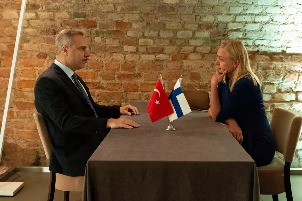 Bakan Fidan ile Finlandiyalı mevkidaşının görüşmesine damga vuran kare