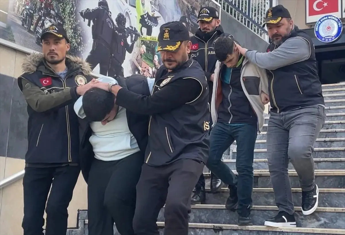 Beyoğlu'nda cezaevinden izinli çıkan kişinin öldürülmesine ilişkin 9 zanlı tutuklandı
