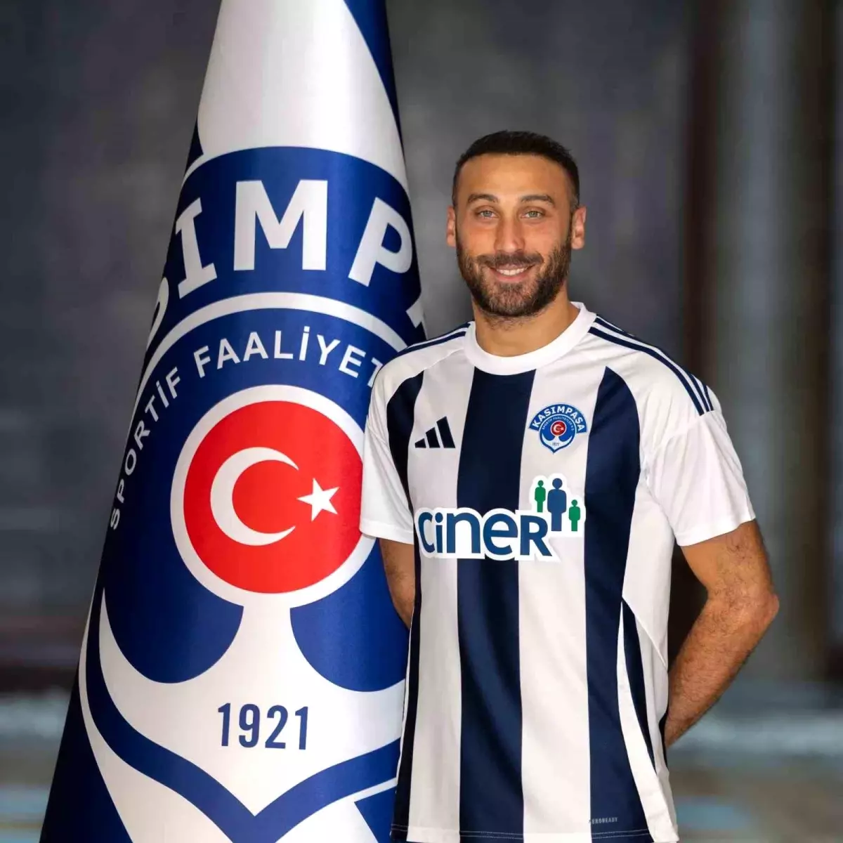 Cenk Tosun'un yeni adresi Kasımpaşa oldu