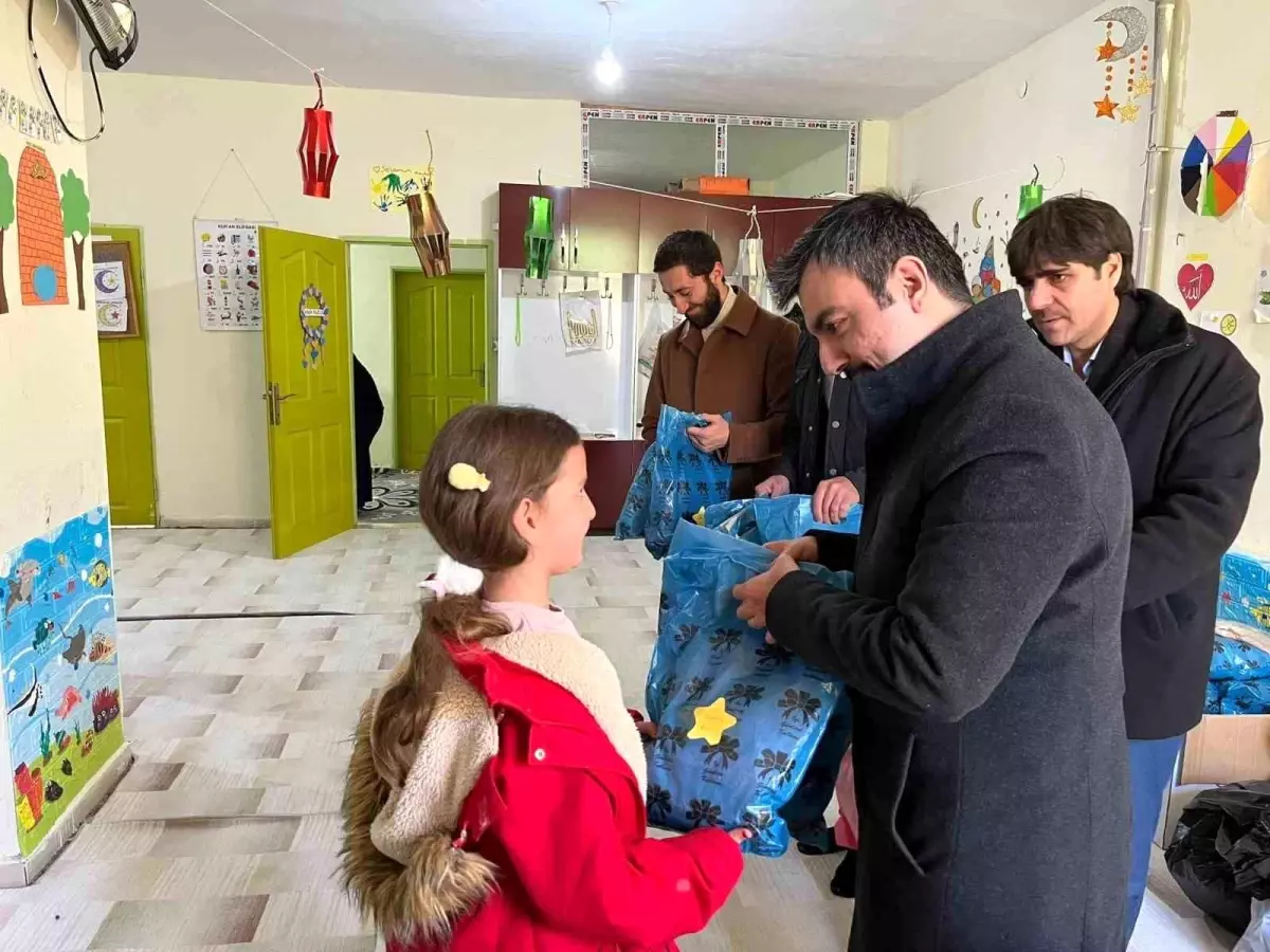 Dicle Kaymakamı Atış, Kur'an kursu öğrencileriyle bir araya geldi