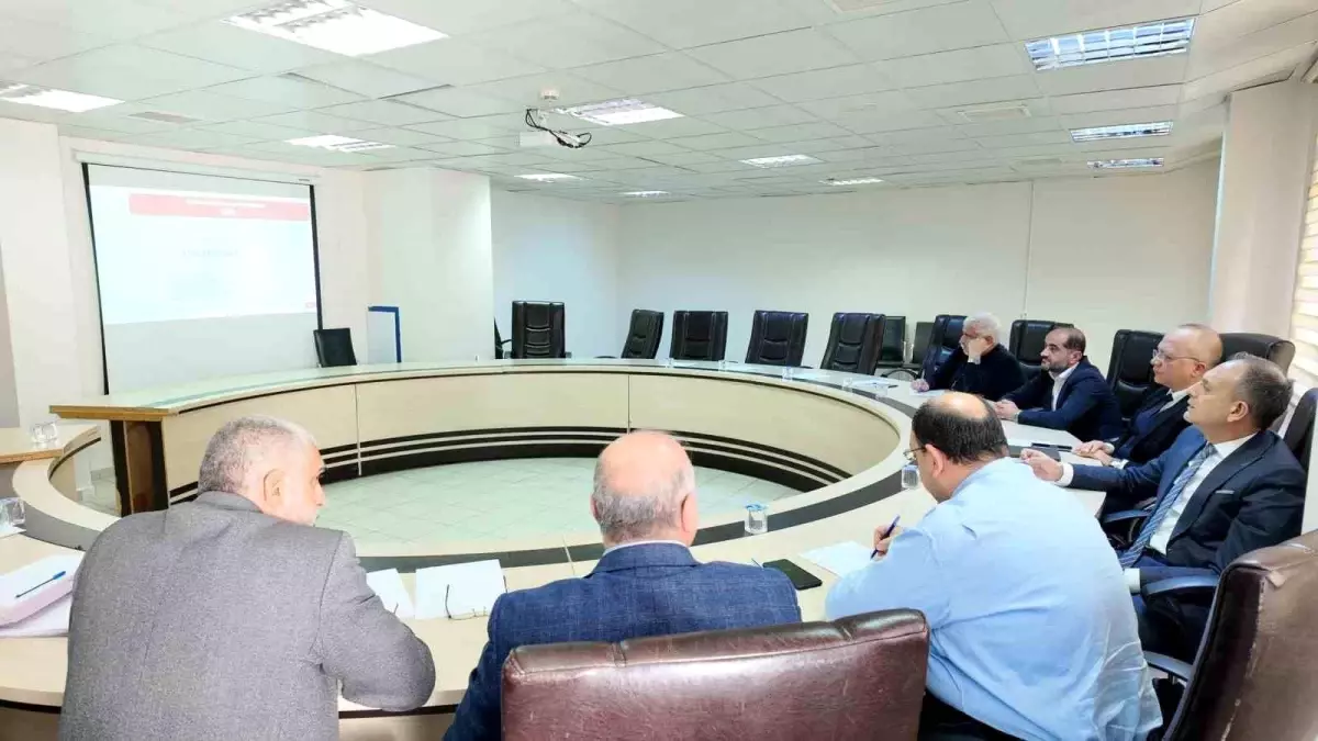 Elazığ'da sağlık tesisleri değerlendirildi