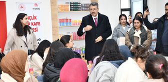 Hakkari'de yapımı tamamlanan etüt merkezi hizmete açıldı