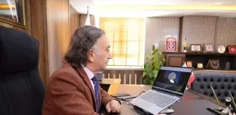 Hakkari Üniversitesi Rektörü Prof. Dr. Gençcelep, AA'nın 'Yılın Kareleri' oylamasına katıldı