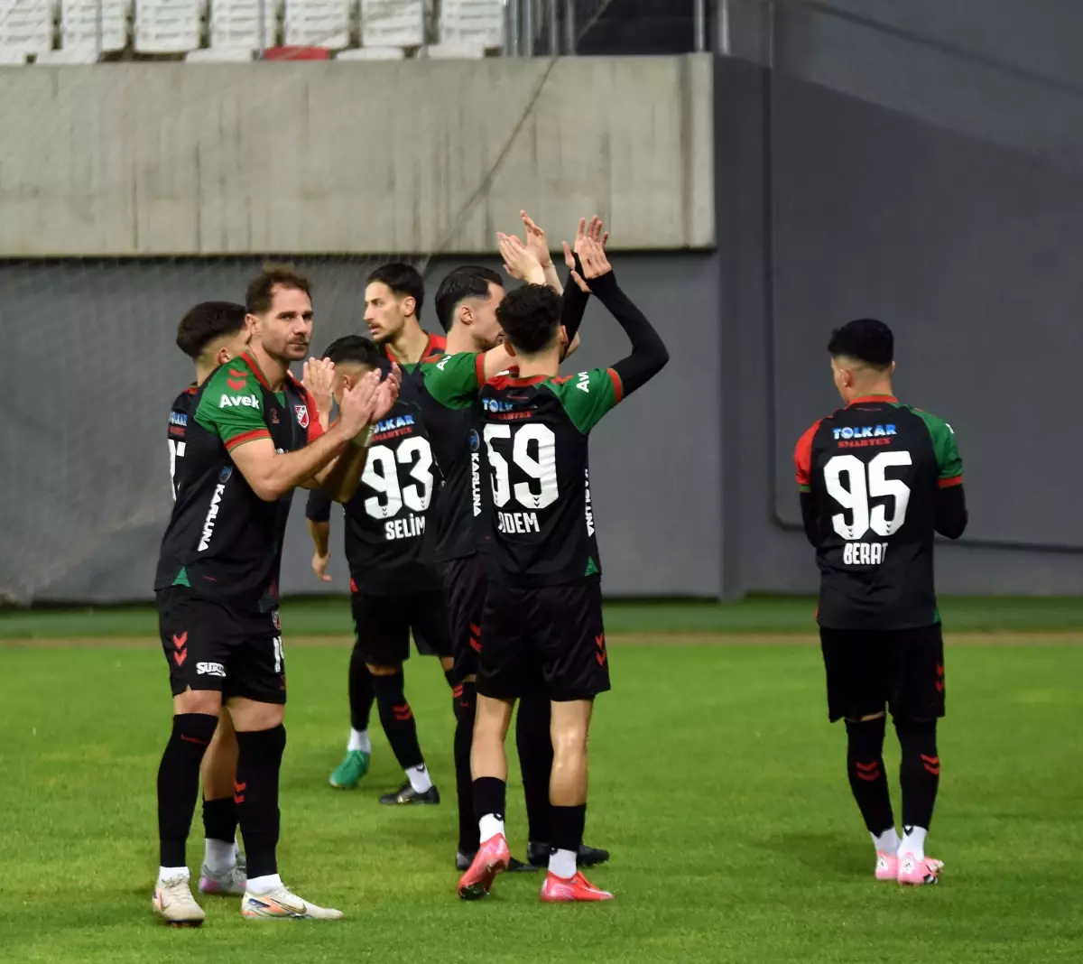 Karşıyaka, Kütahyaspor'u ağırlıyor