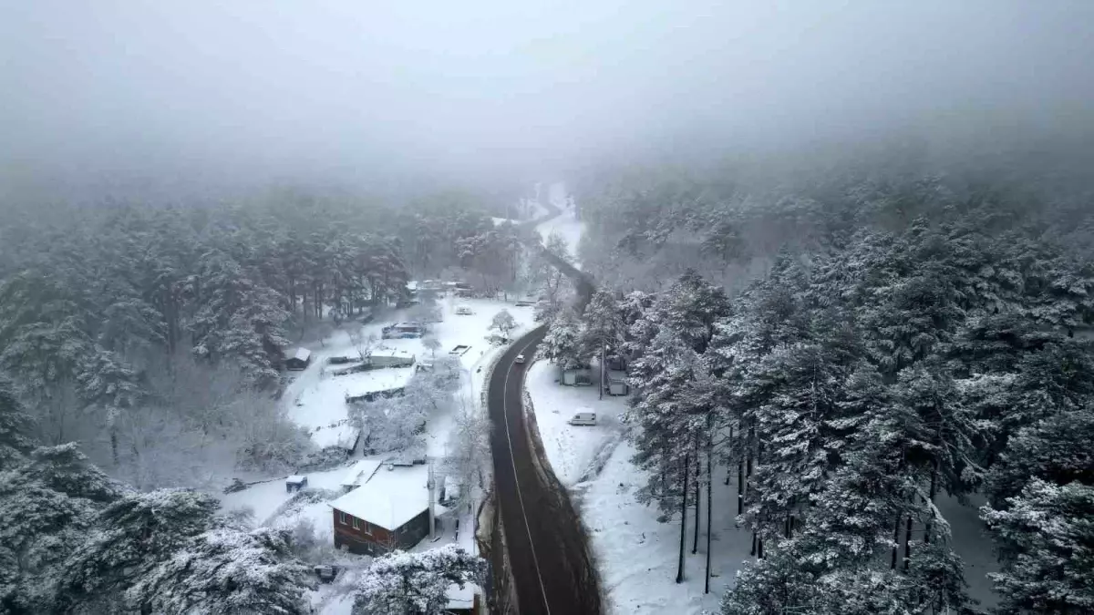 Kazdağları beyaza büründü, manzara nefes kesti