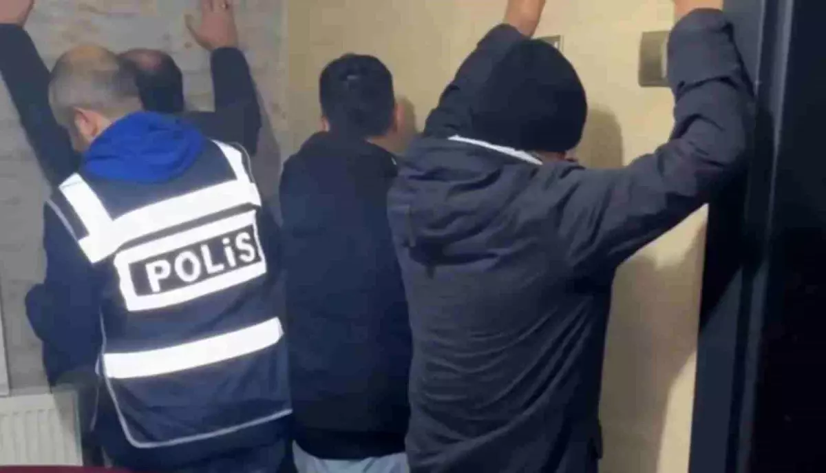 Konya'da kumar oynayan 19 şahsa toplam 220 bin TL ceza