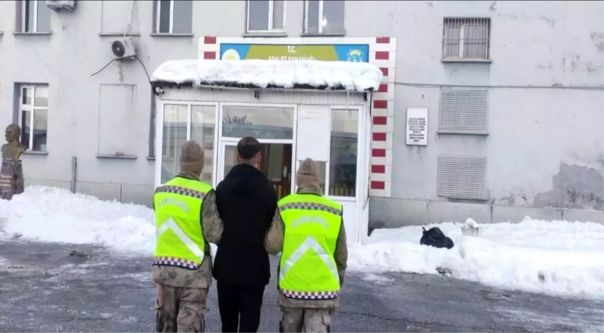 Muş'ta hırsızlık suçundan aranan şahıs yakalandı