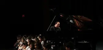 Nazım Hikmet doğumunun 124. yılında Kadıköy'de anıldı