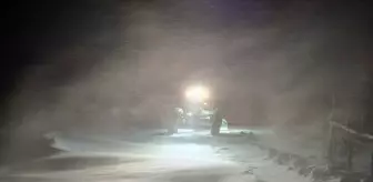 Samsun'da karla mücadele sürüyor