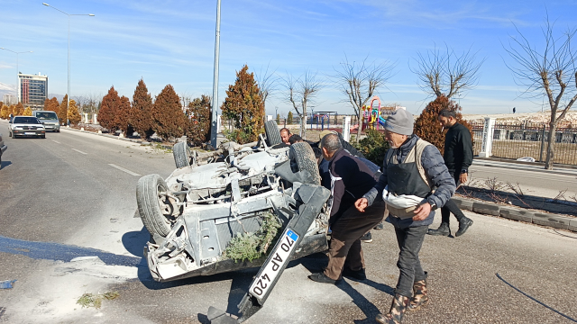 telefonla ugrasirken takla atan otomobilden yara 19470759 7716 m