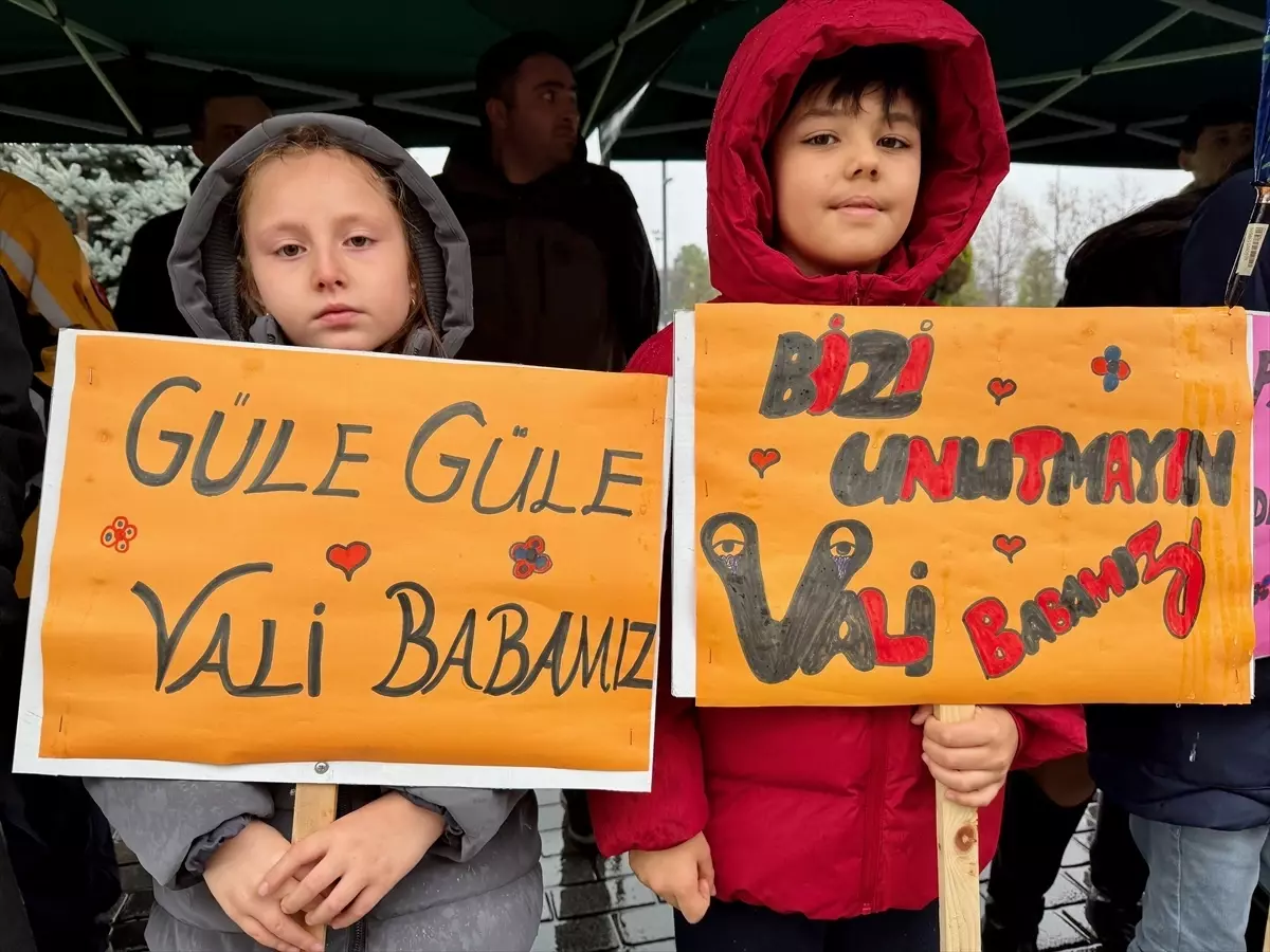 "Vali-mülkiye başmüfettişliği" görevine atanan Selçuk Aslan, Düzce'den uğurlandı