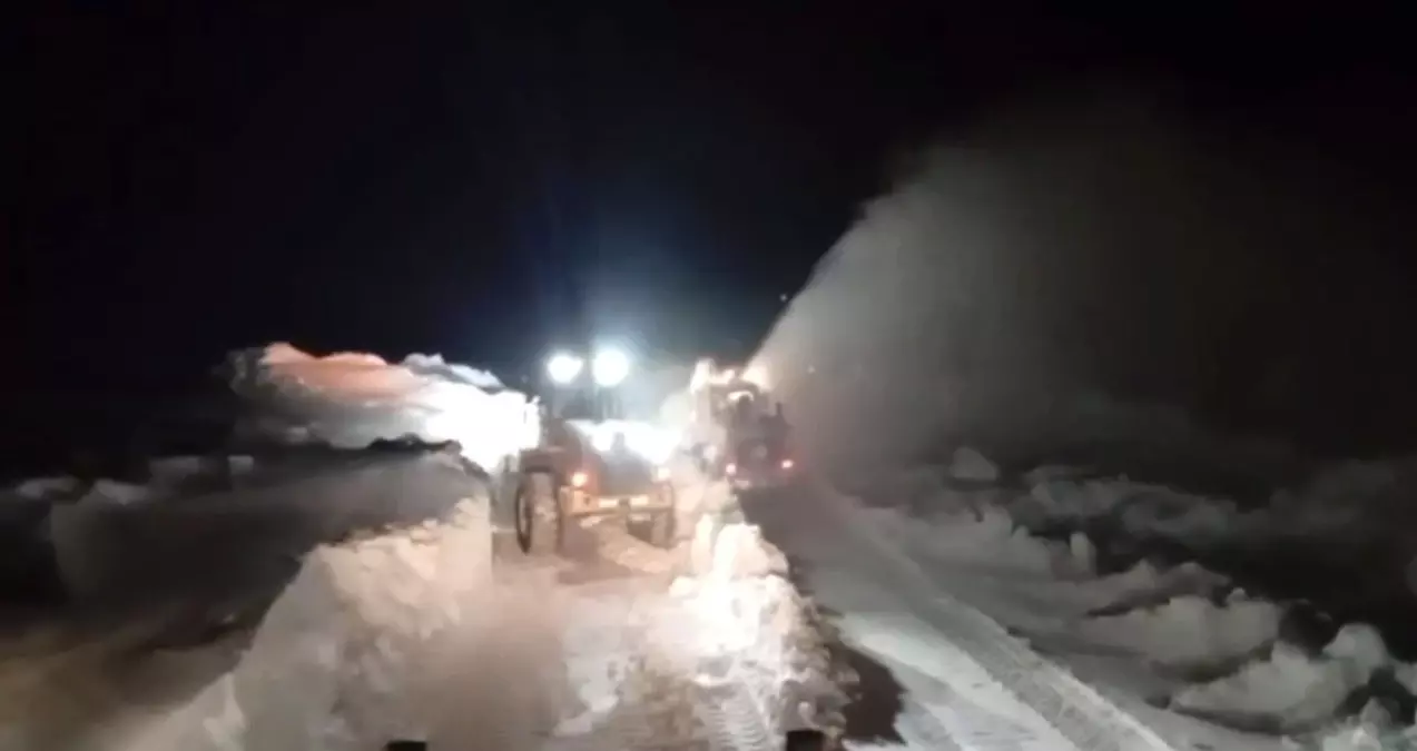 Ağrı-Kağızman kara yolu ulaşıma açıldı