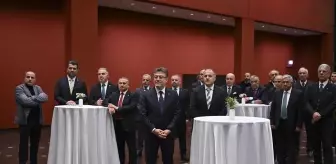 Bakan Yumaklı, Berlin'de Almanya Türk toplumu temsilcileriyle buluştu Açıklaması