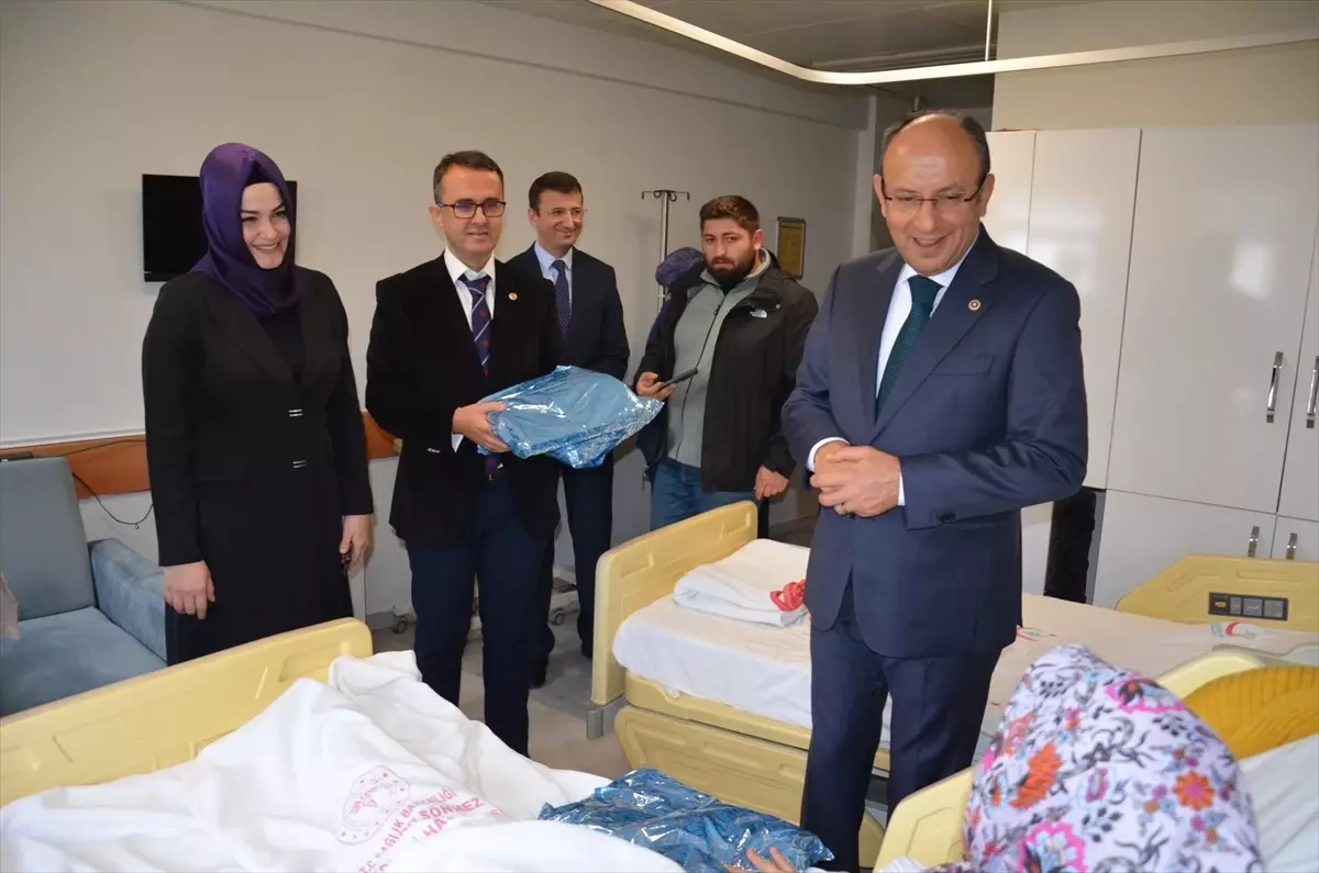 Bursa Kanserle Savaş Derneği'nden hastalara ziyaret