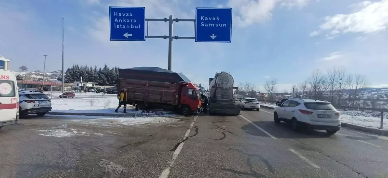 Samsun'da kaza: 2 kişi ağır yaralandı