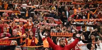 Galatasaraylı taraftarlardan yönetime tepki