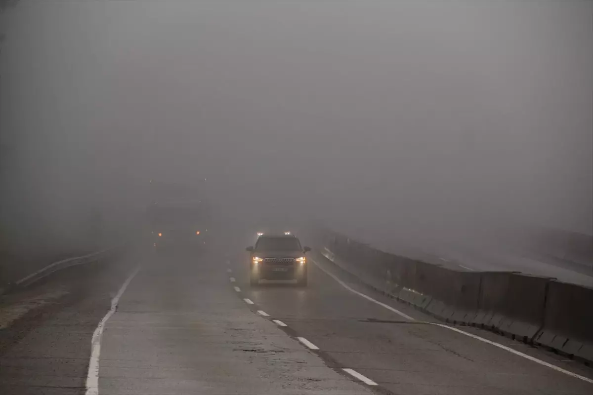 Hatay'da sis nedeniyle görüş mesafesi düştü