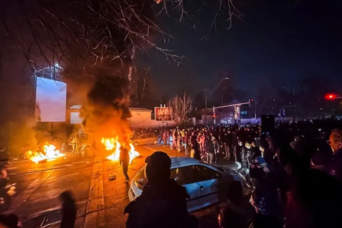 İran'daki protestolarda ölü sayısı 3 bin 90'a yükseldi