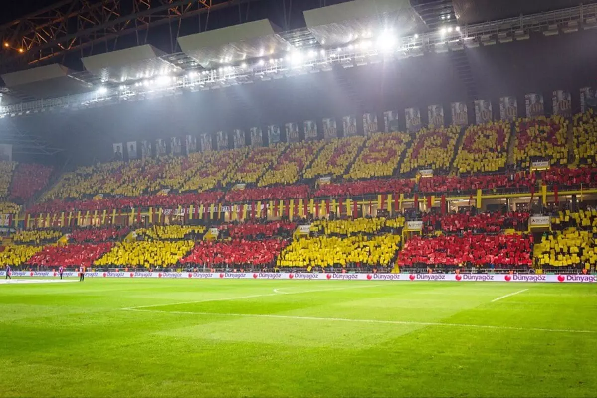 Kayserispor, hem Manchester United hem de Manchester City'den transfer yaptı