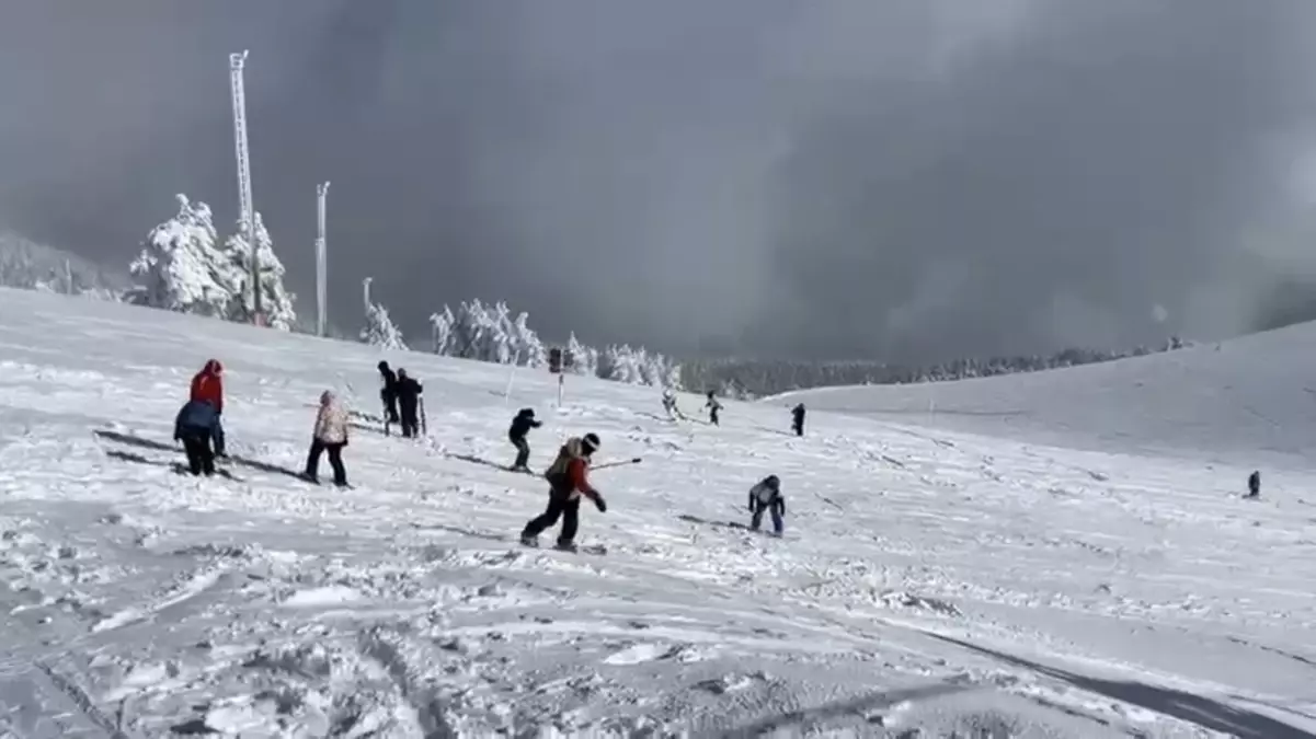 Karabük'te Keltepe Kayak Merkezi Sömestr Tatiliyle Dolup Taştı