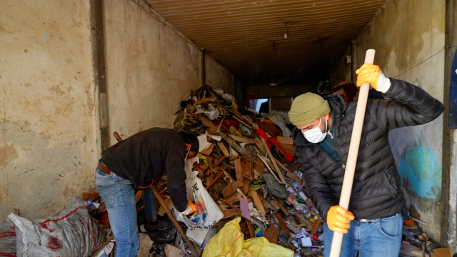 mahalleliyi canindan bezdiren evden 168 ton cop 19474111 6043 m