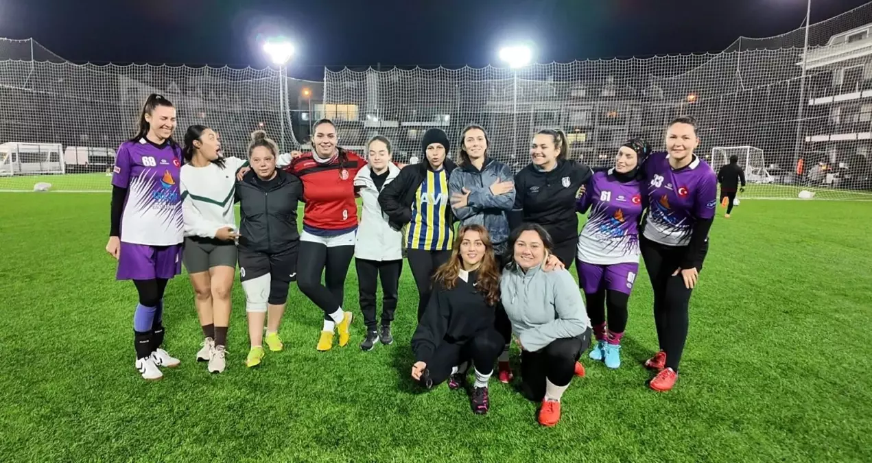 Marmaris'te kadınlardan 9 yıllık futbol geleneği