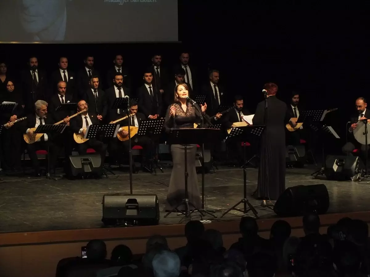 Muzaffer Sarısözen, Sivas'ta anıldı