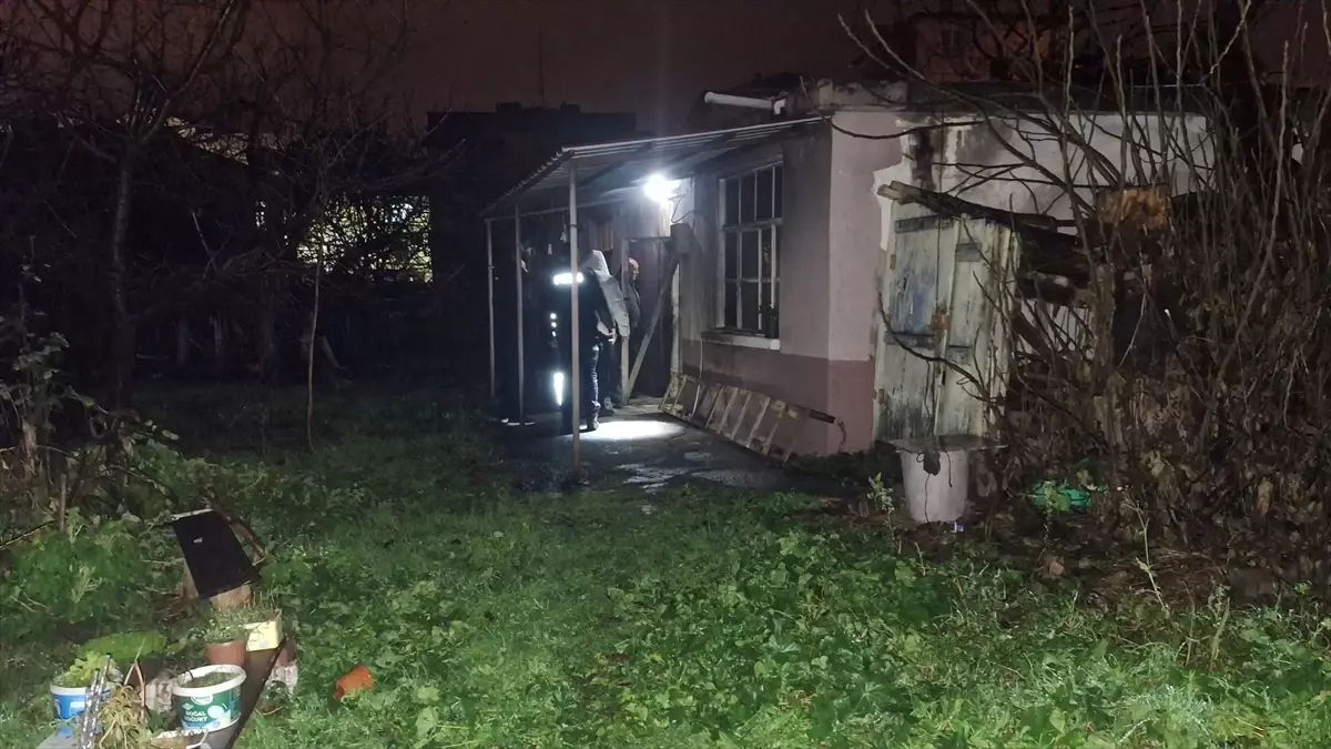 Samsun'da müstakil evde çıkan yangın kısa sürede söndürüldü