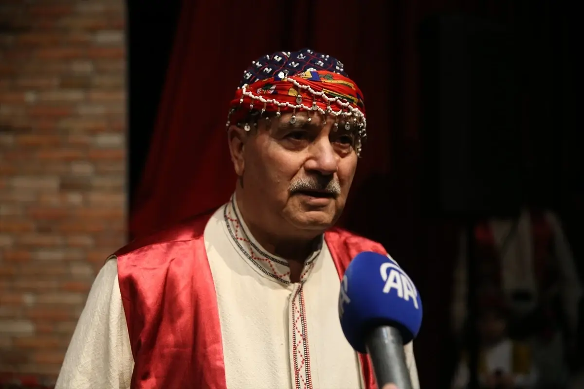 Şanlıurfa Sıra Gecesi ve Dursunbey Barana Geleneği aynı sahnede yer aldı