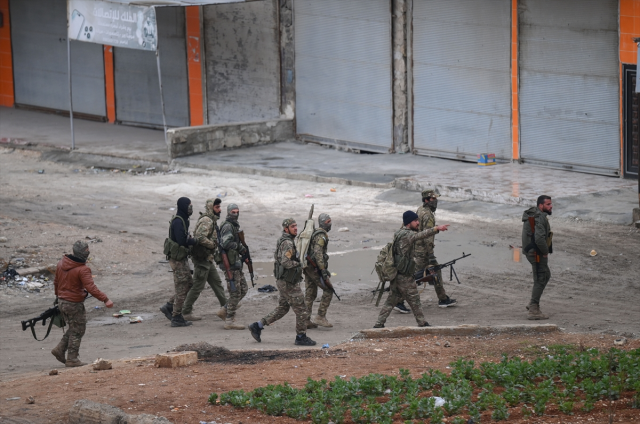 suriye ordusu operasyonu genisletti siviller 19473658 4593 m