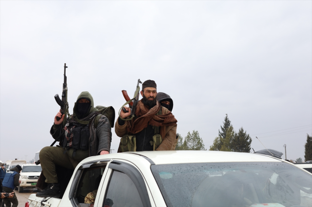 suriye ordusu operasyonu genisletti siviller 19473658 7327 m