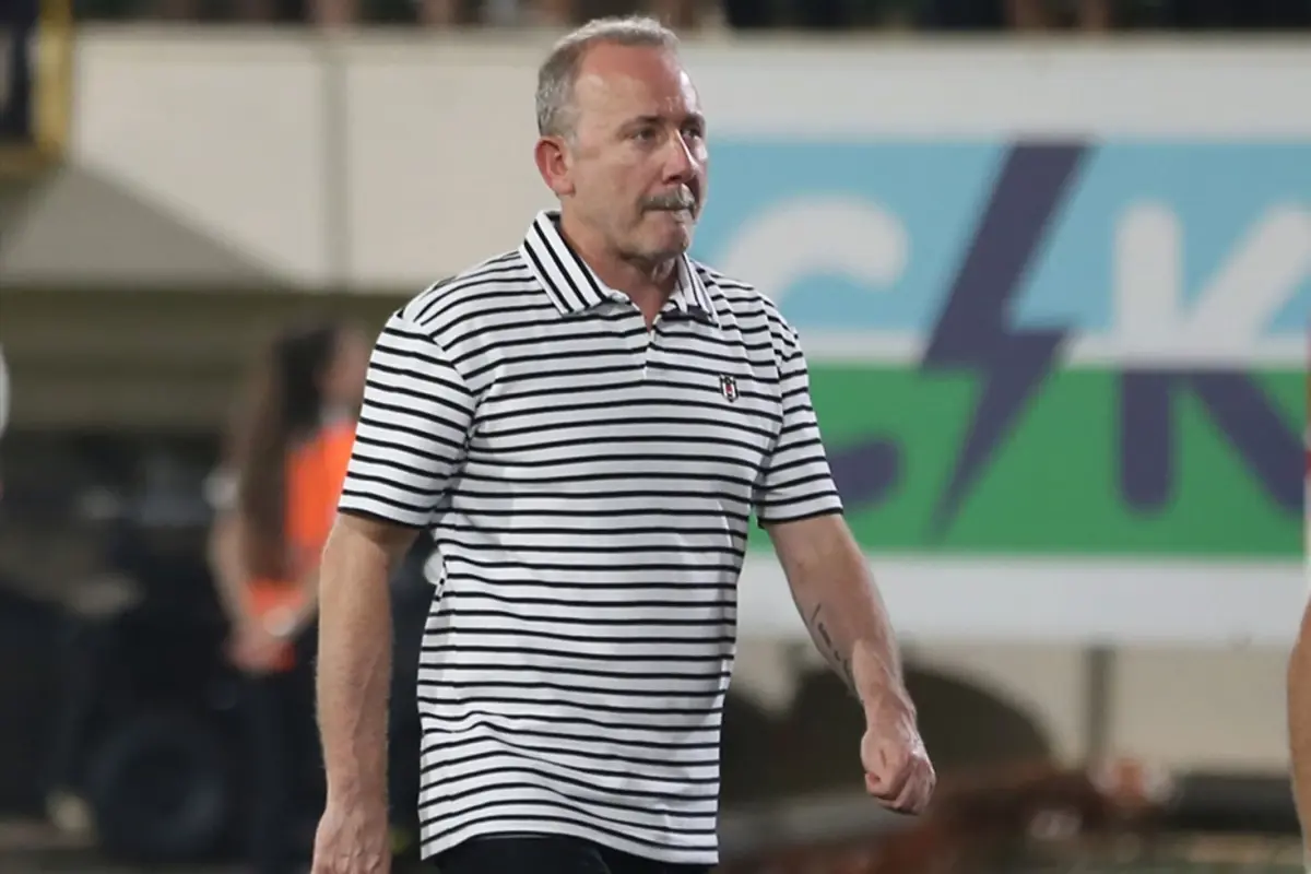 ''Takımdan gidecek'' denmişti! Beşiktaş'ta ayrılık iptal